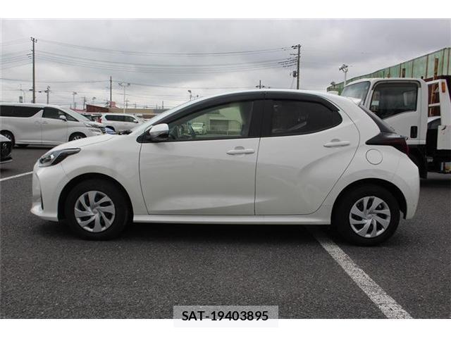 Toyota YARIS 2021-05 8329748-12