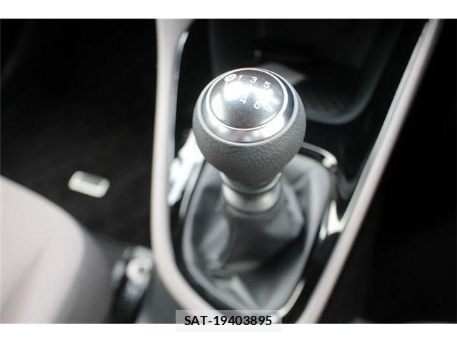 Toyota YARIS 2021-05 8329748-3