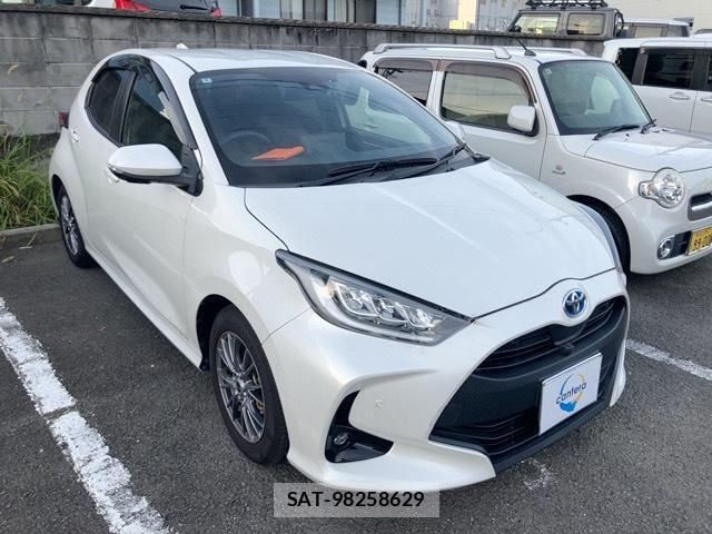 Toyota YARIS 2020-04 8329773-0