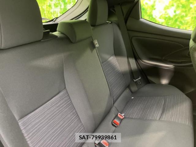Toyota YARIS 2022-05 8330406-4