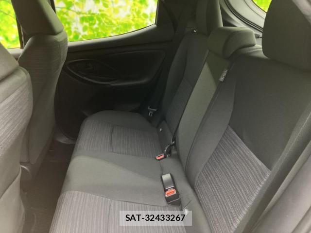 Toyota YARIS 2023-01 8330432-6