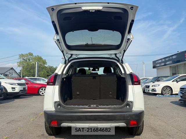 Peugeot 2008 2017-09 8343532-13