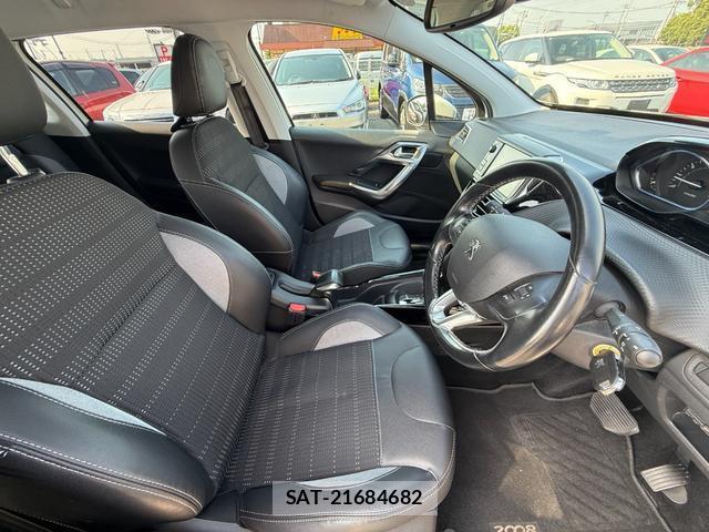Peugeot 2008 2017-09 8343532-4