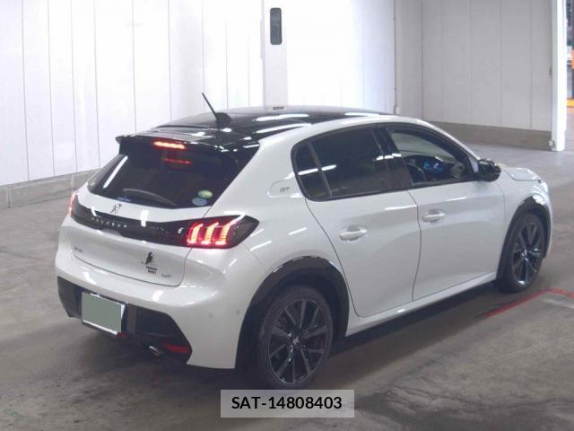 Peugeot 208 2022-04 8343924-7