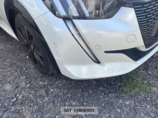 Peugeot 208 2022-04 8343924-9