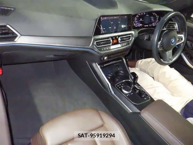 Bmw 3 SERIES 2022-07 8343912-2