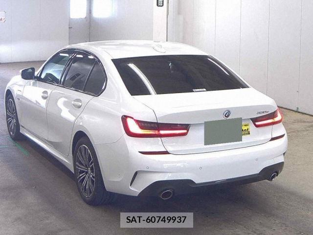 Bmw 3 SERIES 2022-07 8343913-1