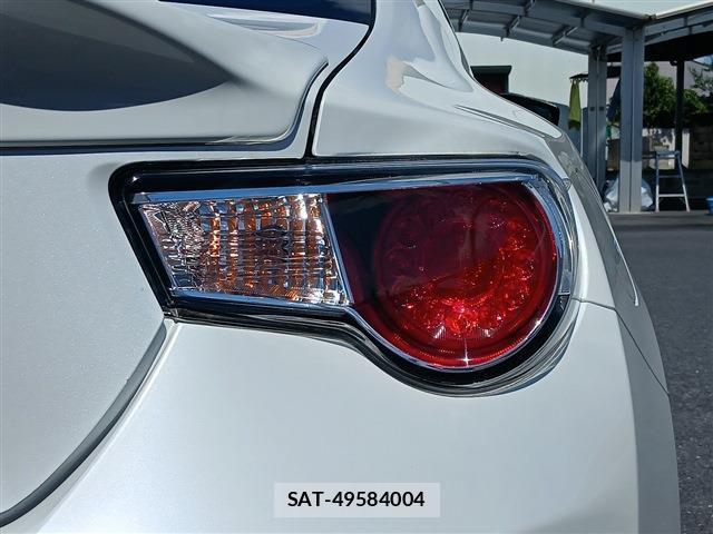 Toyota 86 2012-10 8342362-12