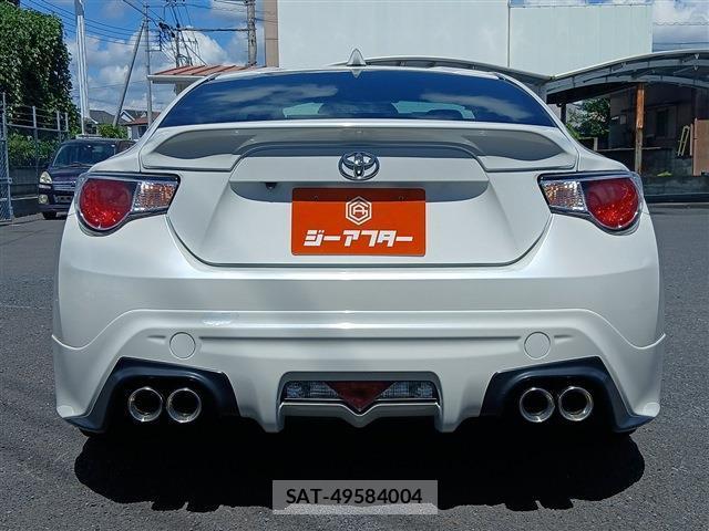 Toyota 86 2012-10 8342362-9