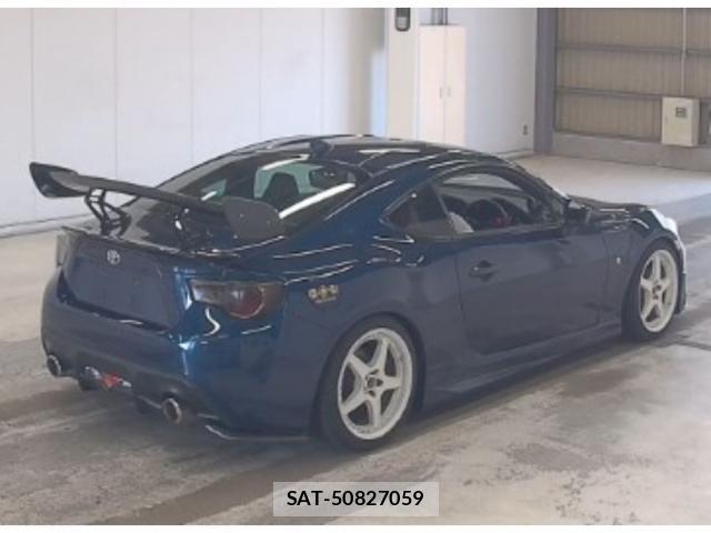 Toyota 86 2017-03 8342944-1