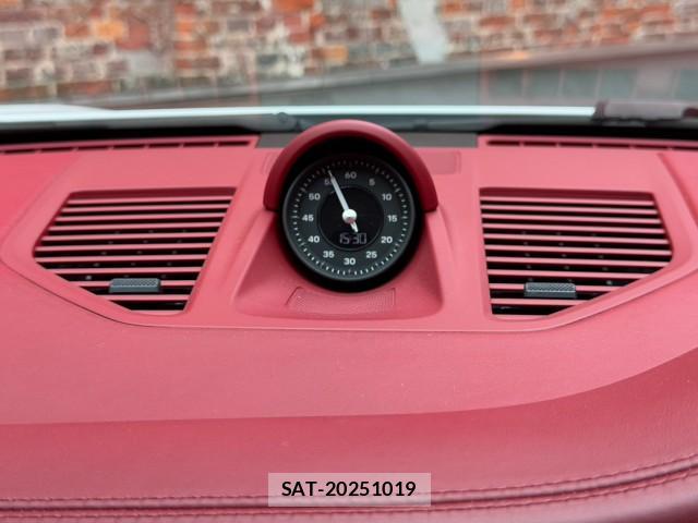 Porsche 911 2019-12 8342203-14