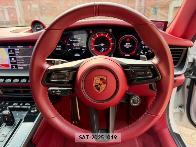 Porsche 911 2019-12 8342203-18