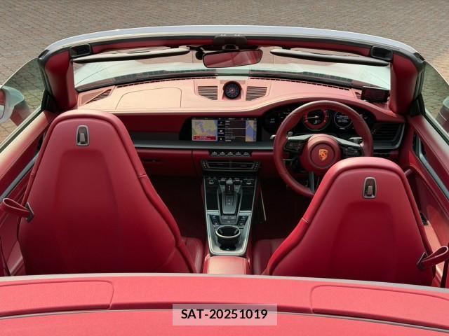 Porsche 911 2019-12 8342203-8