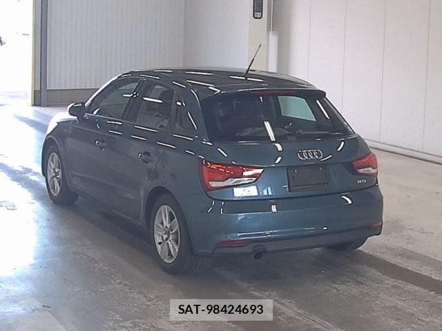 Audi A1 2017-06 8342968-1