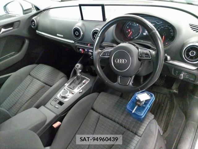 Audi A3 SEDAN 2014-12 8343836-2