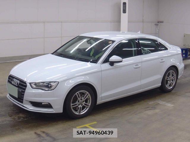 Audi A3 SEDAN 2014-12 8343836-4