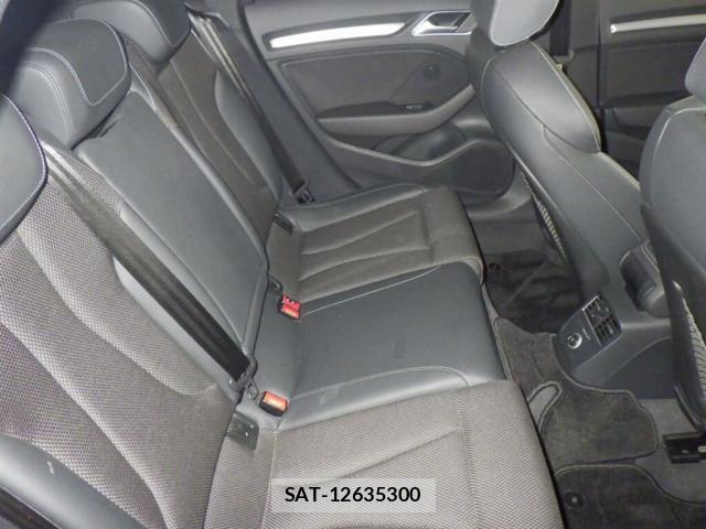 Audi A3 2019-06 8342966-3