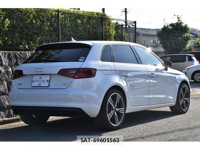 Audi A3 2014-05 8343163-13