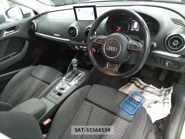 Audi A3 2015-10 8343833-2