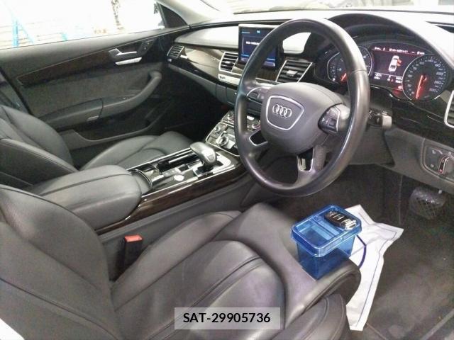 Audi A8 2017-05 8343835-2
