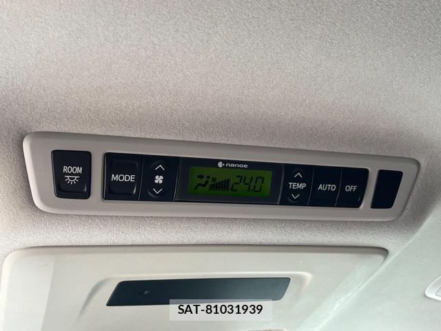 Toyota ALPHARD 2013-09 8342404-6