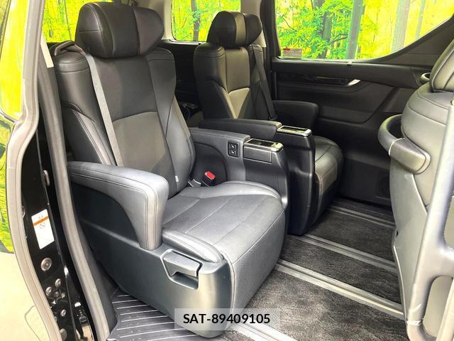 Toyota ALPHARD 2021-03 8342867-8