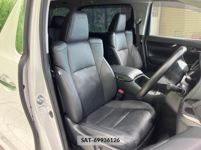 Toyota ALPHARD 2019-04 8343064-7