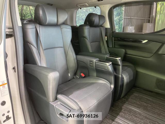 Toyota ALPHARD 2019-04 8343064-8