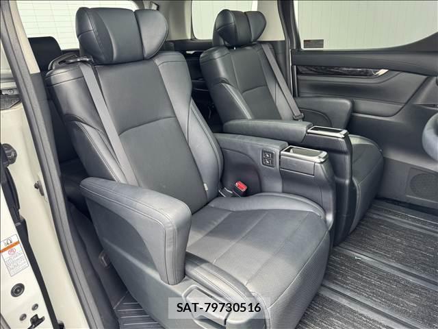 Toyota ALPHARD 2018-07 8343143-7
