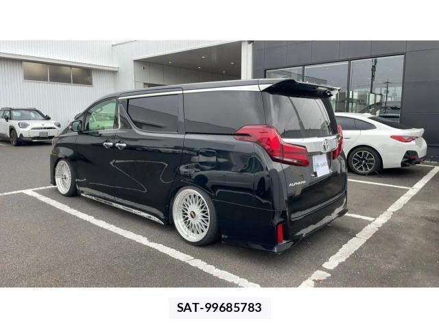 Toyota ALPHARD 2018-09 8343801-12