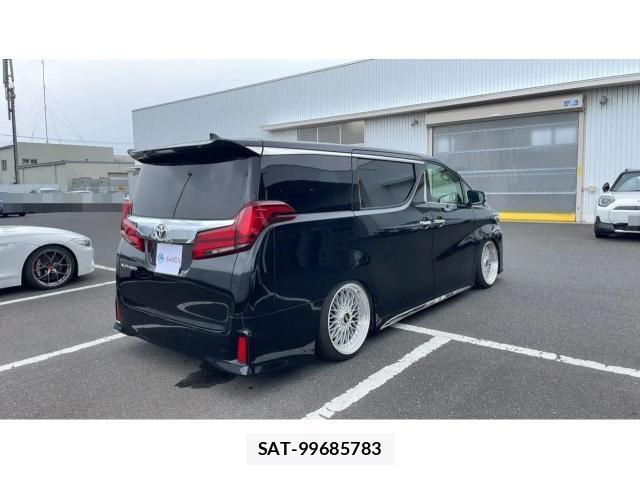 Toyota ALPHARD 2018-09 8343801-13
