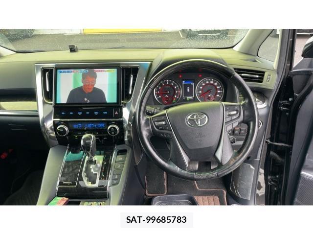 Toyota ALPHARD 2018-09 8343801-16
