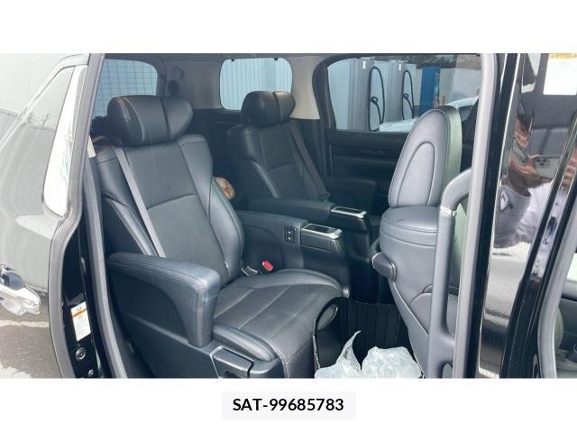 Toyota ALPHARD 2018-09 8343801-6