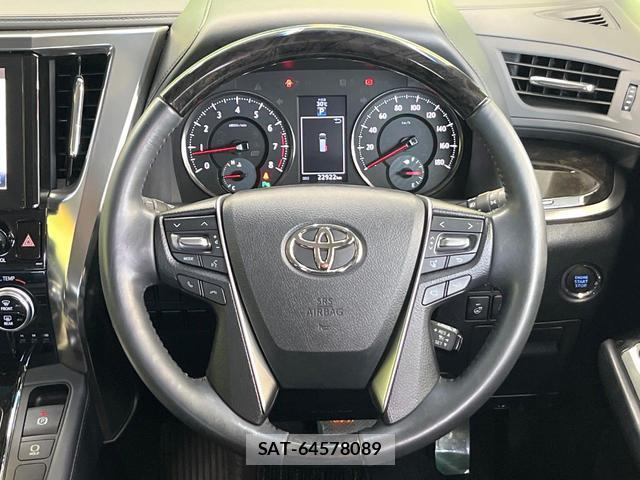 Toyota ALPHARD 2015-06 8344250-11