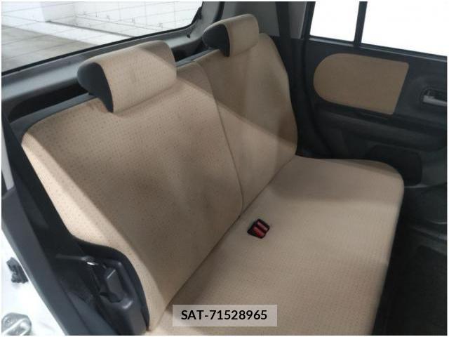 Suzuki LAPIN 2011-06 8343969-5