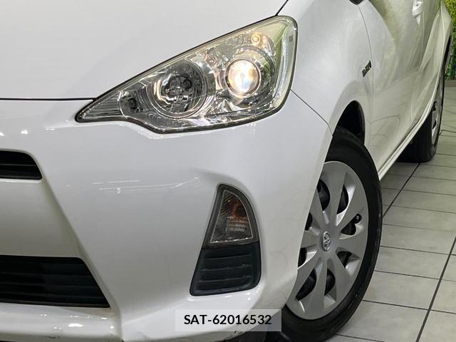 Toyota AQUA 2014-01 8342047-11