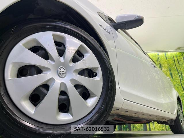 Toyota AQUA 2014-01 8342047-12