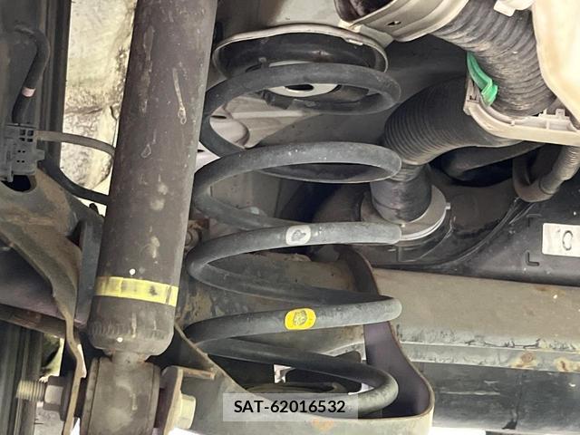 Toyota AQUA 2014-01 8342047-19