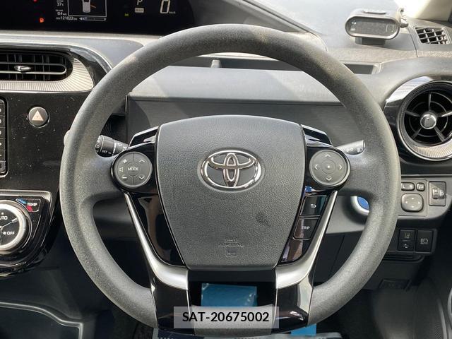 Toyota AQUA 2017-07 8342132-10