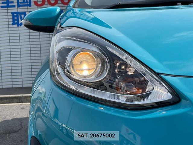Toyota AQUA 2017-07 8342132-11