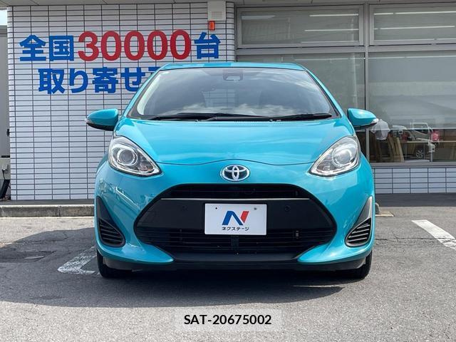 Toyota AQUA 2017-07 8342132-13