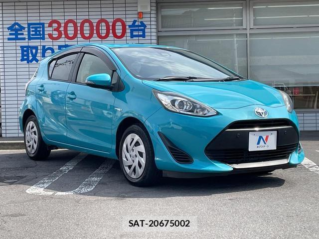 Toyota AQUA 2017-07 8342132-15