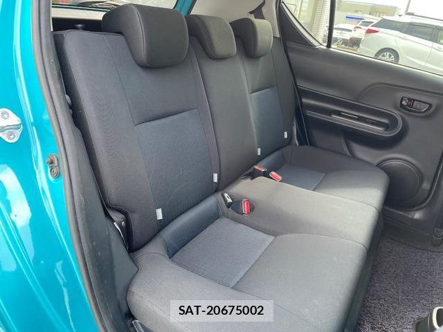Toyota AQUA 2017-07 8342132-8