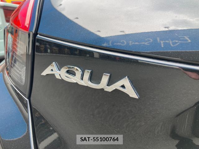 Toyota AQUA 2024-04 8342152-16