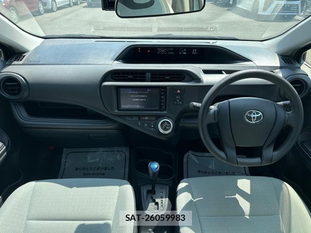Toyota AQUA 2016-09 8342250-1