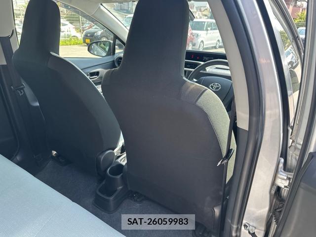 Toyota AQUA 2016-09 8342250-13