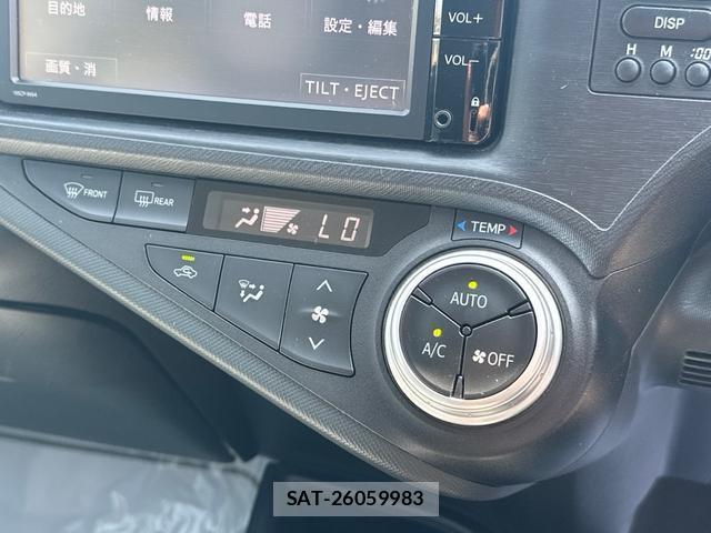 Toyota AQUA 2016-09 8342250-6