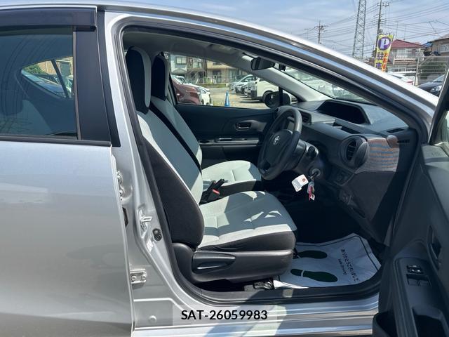 Toyota AQUA 2016-09 8342250-8