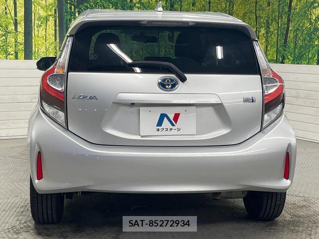 Toyota AQUA 2019-12 8342720-13