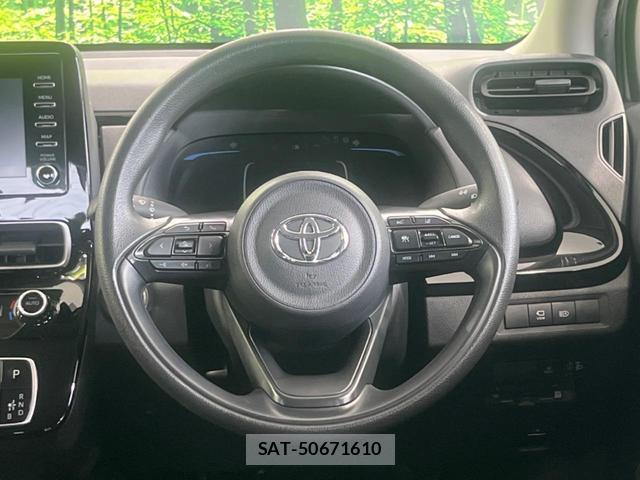 Toyota AQUA 2022-07 8342843-10